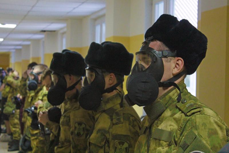 В Нарьян-Маре празднуют День войск радиационной, химической и биологической защиты