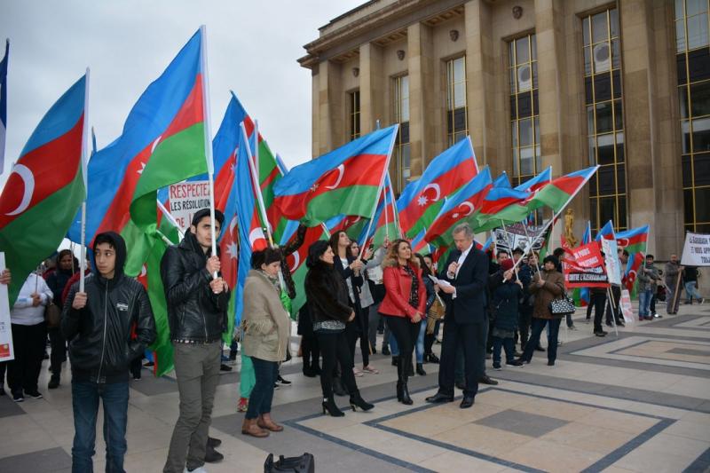 В Екатеринбурге азербайджанцы «захватили» телевидение