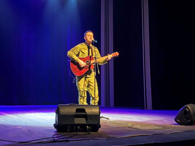 Военнослужащий Росгвардии стал финалистом абаканского конкурса патриотической песни «Полигон – 2023»