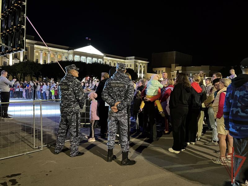 Росгвардейцы обеспечили безопасность на мероприятиях ко Дню города Смоленска
