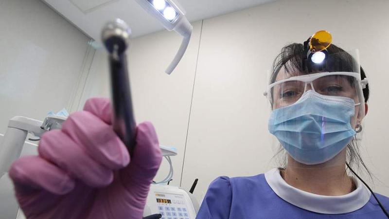 Стоматолог Левчук: удалять зуб стоит в том случае, если спасти его невозможно