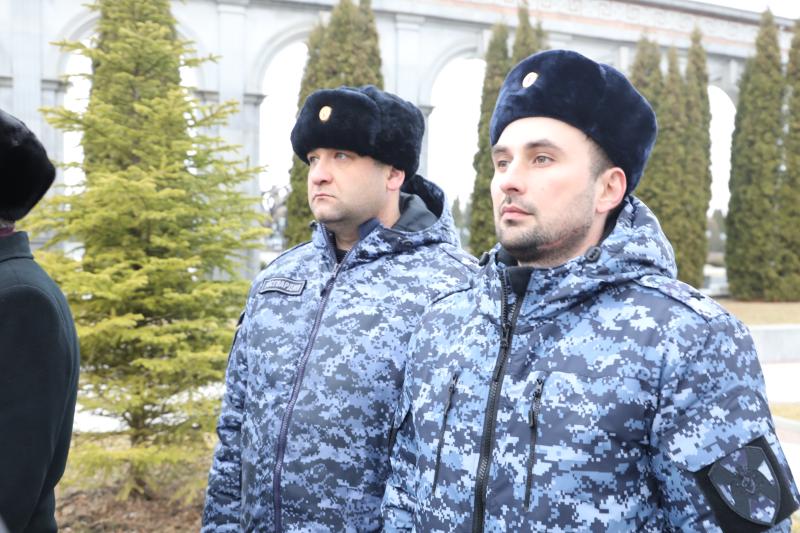 Росгвардейцы Ингушетии почтили память россиян, исполнявших служебный долг за пределами Отечества