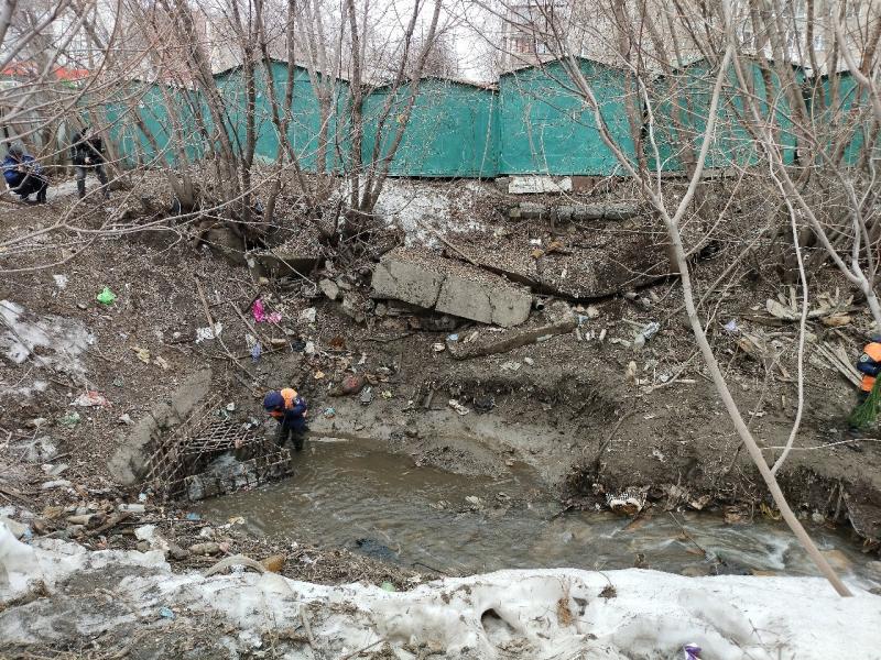 В Новосибирске уровень воды в реке Ельцовка-1 упал после очистки
