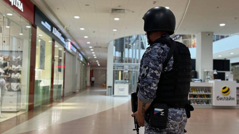 В торговом центре «Карнавал» прошла антитеррористическая тренировка