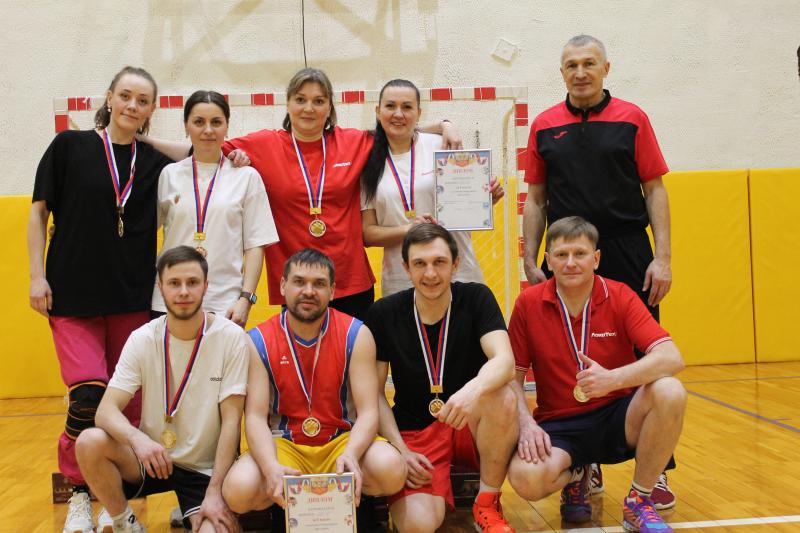 Сотрудники сервисного локомотивного депо «Печора» филиала