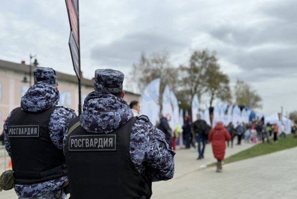Сотрудники Росгвардии обеспечили безопасность полумарафона в Ярославской области
