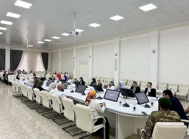 В ГРОЗНОМ РОСГВАРДЕЙЦЫ ПРИНЯЛИ УЧАСТИЕ В РЕГИОНАЛЬНОМ ПАТРИОТИЧЕСКОМ ПРОЕКТЕ