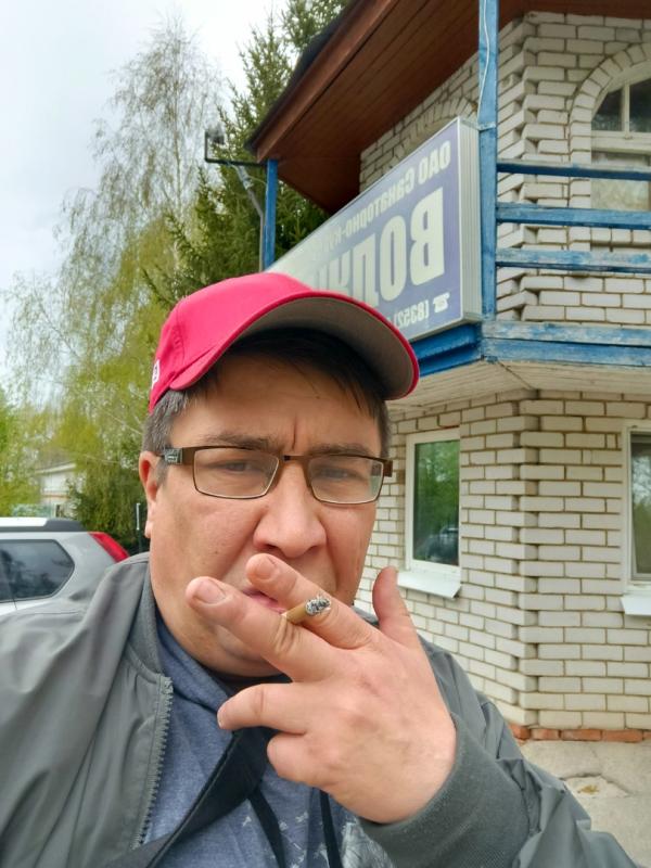 у








поменять надо уборщицу домовую куда смотрит жэу