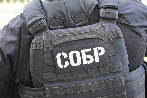 При содействии спецназа Росгвардии в Москве задержаны подозреваемые в мошенничестве