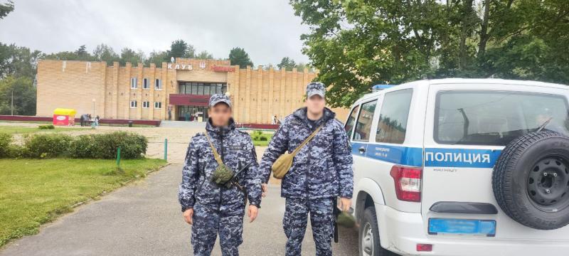 Безопасность дня деревни Михали обеспечивали сотрудники Егорьевской Росгвардии и полиции