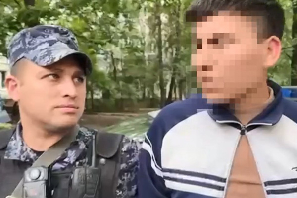 Столичные росгвардейцы задержали мужчину с крупной партией героина
