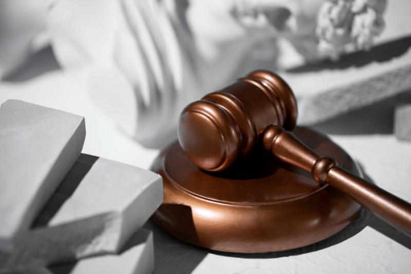 Суд конфисковал миллионы у экс-чиновницы Новосибирска в пользу государства