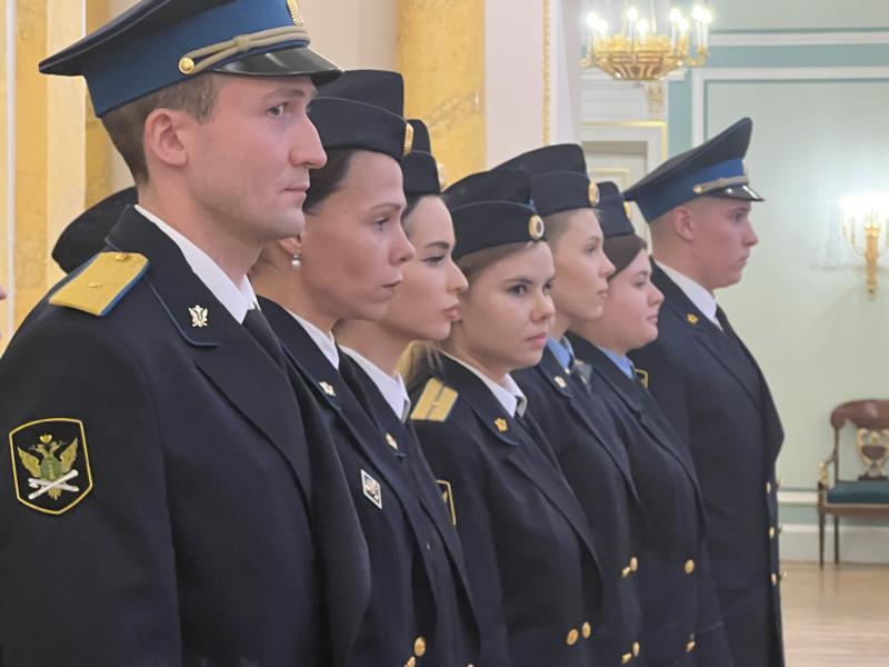 Приглашаем на службу в органы принудительного исполнения