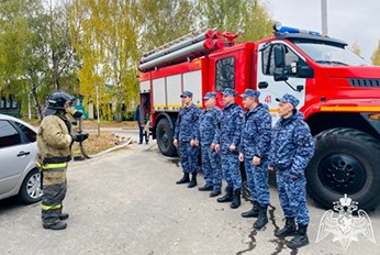 В Ульяновской области Росгвардия провела пожарно-тактические учения