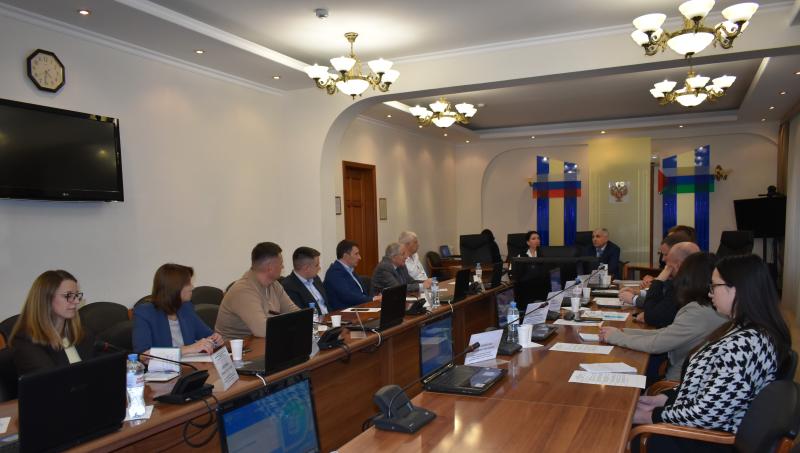 Представителям профсообществ рассказали об актуальных направлениях деятельности в сфере земли и недвижимости