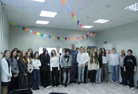 Сотрудник регионального управления вневедомственной охраны провел встречу со школьниками