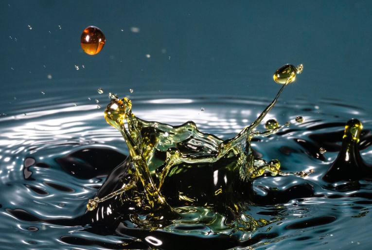 Новые санкции против российского НПЗ подняли цены на топливо в США