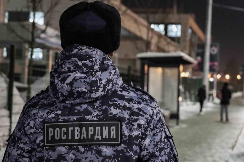 Росгвардейцы задержали разыскиваемую похитительницу, попытавшуюся скрыться после очередной попытки хищения товара
