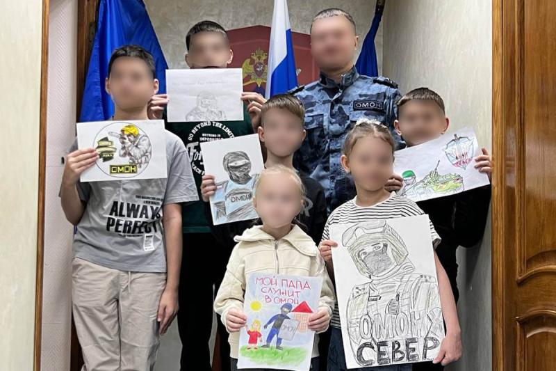 На Ямале в ОМОН «Север» подвели итоги конкурса детского рисунка