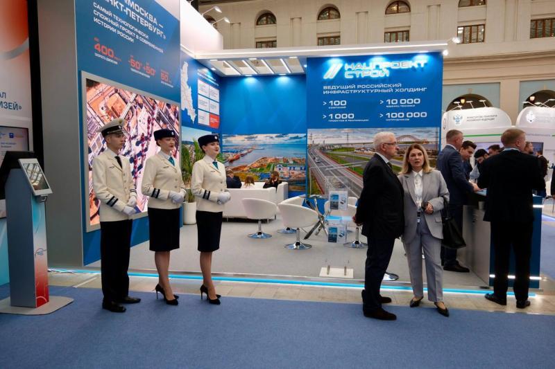 Команда Нацпроектстроя представила свои достижения на 