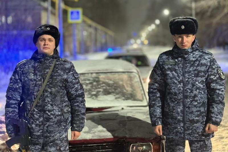 Росгвардейцы пресекли поездку водителя-бесправника, создавшего опасную ситуацию на дороге